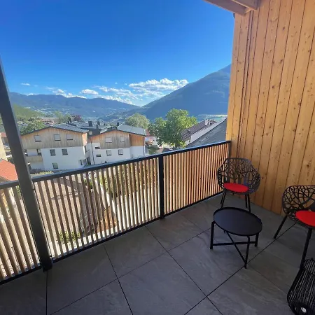 Mesnerhof Mit Dolomitenblick Und Kostenlosem Parken In Der Tiefgarage Apartment