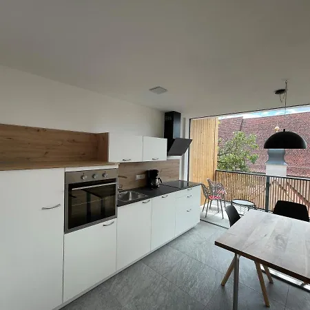 Mesnerhof Mit Dolomitenblick Und Kostenlosem Parken In Der Tiefgarage Apartment *