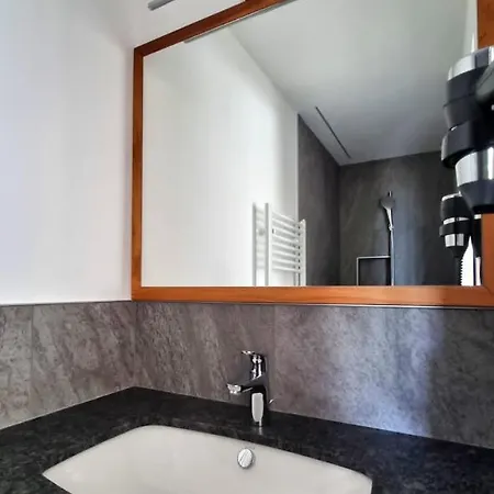 Mesnerhof Mit Dolomitenblick Und Kostenlosem Parken In Der Tiefgarage Apartment Bressanone