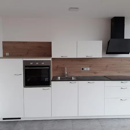 Mesnerhof Mit Dolomitenblick Und Kostenlosem Parken In Der Tiefgarage Apartment *