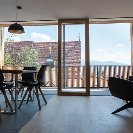 Mesnerhof Mit Dolomitenblick Und Kostenlosem Parken In Der Tiefgarage Apartment *
